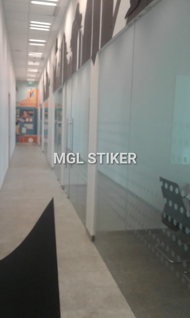 Privasi Optimal dengan Sticker Sandblast